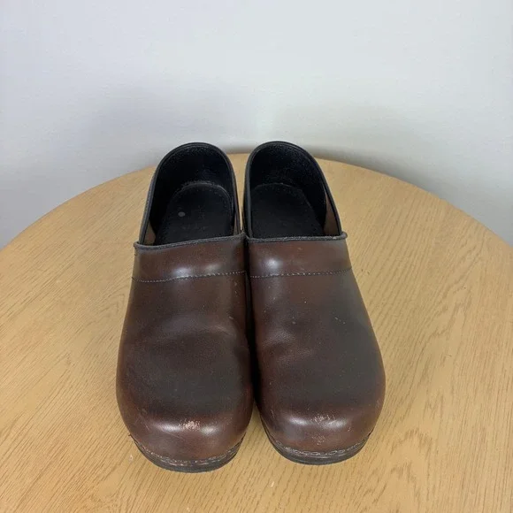 Sanita Professional Brown Leather Clogs Women's EU 43 US 12 Comfort Work Shoes - Picture 2 of 6